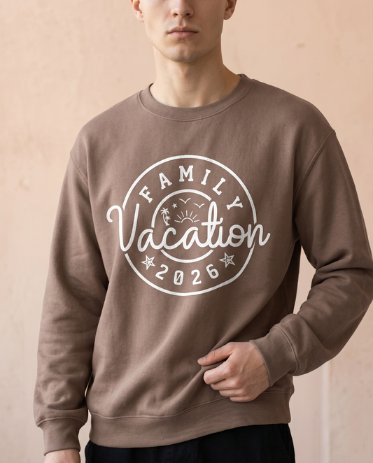 Custom Family Vacation 2026 Shirt, Retro Matching Family Trip Hoodies, Personalized Family Reunion Sweatshirts, Vintage Badge Vacation Tee